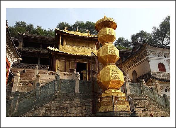 大顯通寺的金殿