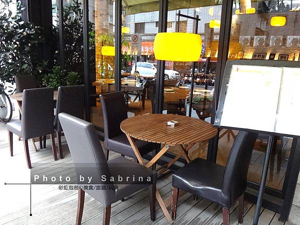 3.戶外座位區 3.戶外座位區