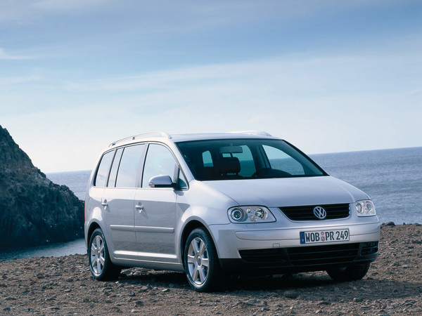 vw-touran-front.jpg vw-touran-front.jpg
