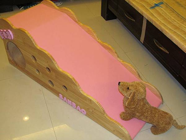 petlamode 客訂造型波浪斜坡梯 寵物樓梯 已交貨 petlamode 客訂造型波浪斜坡梯 寵物樓梯 已交貨