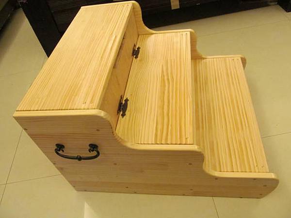 petlamode 客訂手工大型犬用階梯(三階)+收納空間設計 寵物樓梯 已交貨 petlamode 客訂手工大型犬用階梯(三階)+收納空間設計 寵物樓梯 已交貨