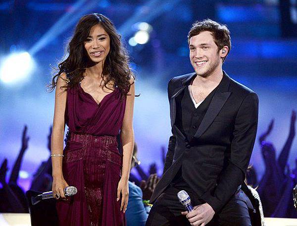 phillip phillips vs jessica sanchez