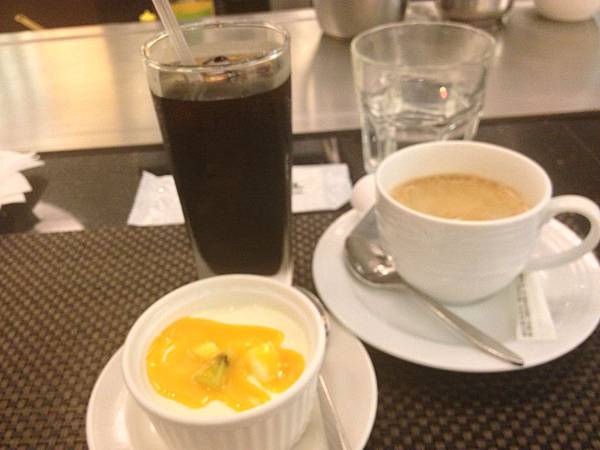 冰咖啡&熱咖啡&芒果奶酪