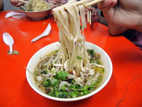 內埔 ─ 四代薪傳榕樹下麵店 內埔 ─ 四代薪傳榕樹下麵店