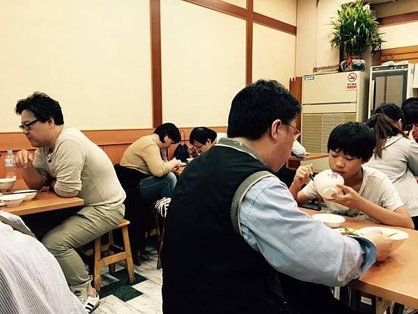 11004360_10204198663871377_368089039_n