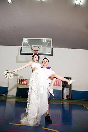 現在想想,當時都已經懷孕3個月還堅持要這樣玩,實在很不怕死!