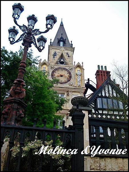 254322_230579886956787_5148461_n