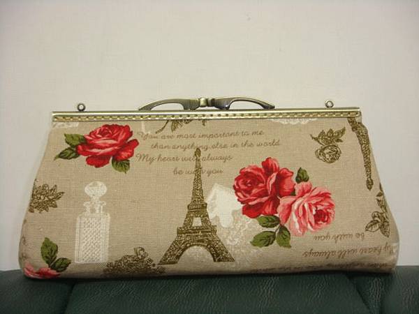 香榭玫瑰口金包