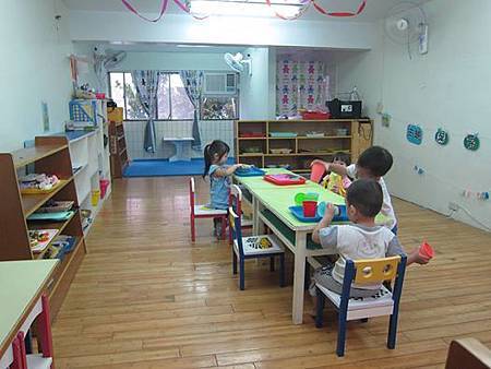 1157542_197561813746836_1398625106_n