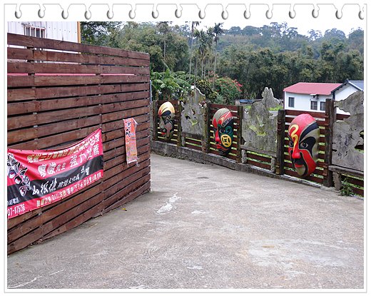 web295.jpg web295.jpg