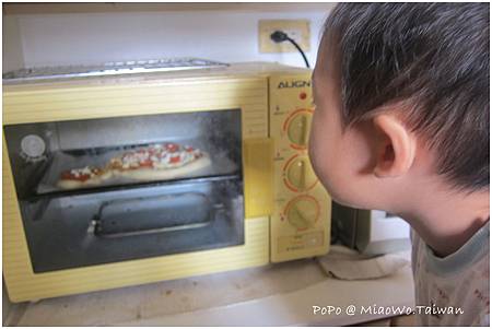 pizza-008.jpg pizza-008.jpg
