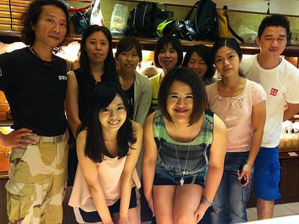 314854_384071621655434_69648284_n