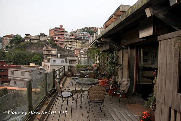 咖啡館戶外座位區