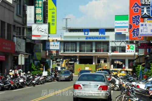 頭份竹南透天造鎮徹底研究07「竹南火車站前」.JPG 頭份竹南透天造鎮徹底研究07「竹南火車站前」.JPG