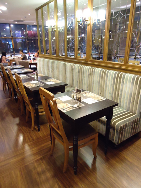 PAUL保羅麵包沙龍(台中新光三越中港店):【PAUL台中店】 PAUL 花都小酒館料理保羅麵包沙龍(台中中港店) PAUL保羅麵包沙龍(台中新光三越中港店):【PAUL台中店】 PAUL 花都小酒館料理保羅麵包沙龍(台中中港店)