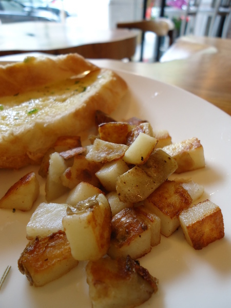 貨圓甲精選咖啡專業店(崇德店):【台中早午餐】裝潢還不賴的新開幕店家貨CAFE 貨圓甲精選咖啡專業店(崇德店):【台中早午餐】裝潢還不賴的新開幕店家貨CAFE