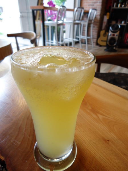 貨圓甲精選咖啡專業店(崇德店):【台中早午餐】裝潢還不賴的新開幕店家貨CAFE 貨圓甲精選咖啡專業店(崇德店):【台中早午餐】裝潢還不賴的新開幕店家貨CAFE