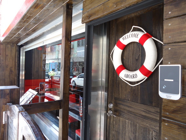 3mins美式餐廳(中美店):【台中早午餐】復仇者聯盟特色主題餐廳3mins美式餐廳 3mins美式餐廳(中美店):【台中早午餐】復仇者聯盟特色主題餐廳3mins美式餐廳