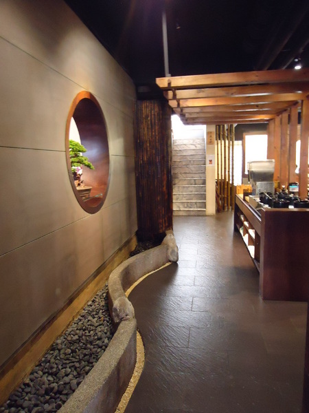 雲爐鍋物:《雲爐鍋物》很特別的木狩湯底開鍋啦!