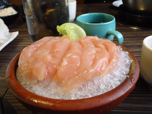 雲爐鍋物:《雲爐鍋物》很特別的木狩湯底開鍋啦! 雲爐鍋物:《雲爐鍋物》很特別的木狩湯底開鍋啦!