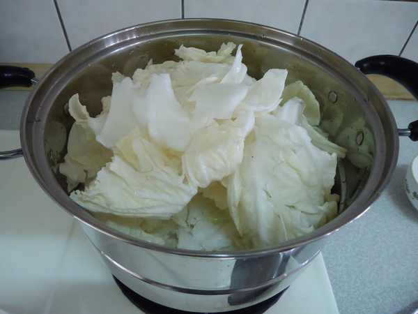 果貿吳媽家手工餃子:《高雄果貿吳媽家》赫赫有名的果貿吳媽家出新產品啦之特濃豚味獅子頭我來了!!!!! 果貿吳媽家手工餃子:《高雄果貿吳媽家》赫赫有名的果貿吳媽家出新產品啦之特濃豚味獅子頭我來了!!!!!