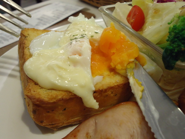 恬心朵朵Lily White Cafe:《口碑券》來個華麗接風宴之『恬心朵朵餐廳』 恬心朵朵Lily White Cafe:《口碑券》來個華麗接風宴之『恬心朵朵餐廳』