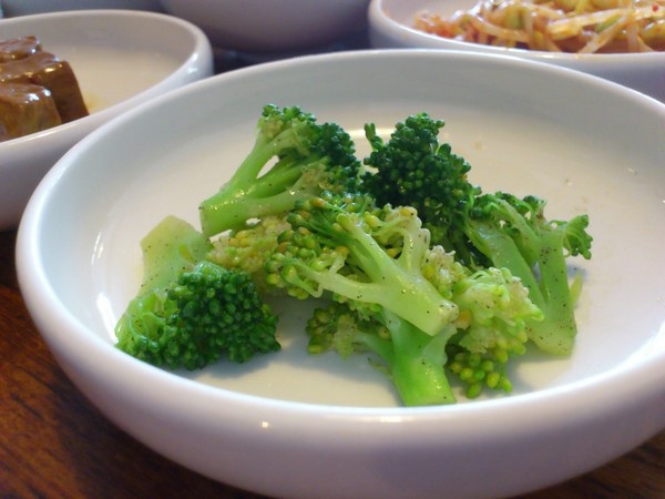 TOFU thirty five 豆腐35:《口碑券台中TOFU 35 》好氣質路線之TOFU thirty five 豆腐35 。 TOFU thirty five 豆腐35:《口碑券台中TOFU 35 》好氣質路線之TOFU thirty five 豆腐35 。