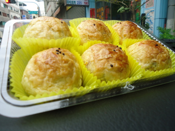 不二家西點麵包:賀!Pull美食盃蛋黃酥組第一名不二家西點麵包。 不二家西點麵包:賀!Pull美食盃蛋黃酥組第一名不二家西點麵包。