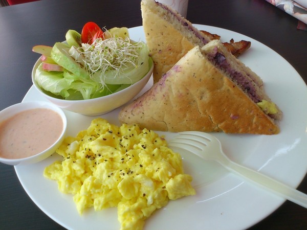 早安美之城(活力光榮店):享受吧!一個人的早餐。早安美之城Good Morning!