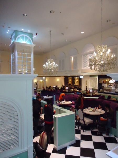 Perfume Dance 跳舞香水(台中中友店):夢幻般的Perfume Dance跳舞香水! Perfume Dance 跳舞香水(台中中友店):夢幻般的Perfume Dance跳舞香水!