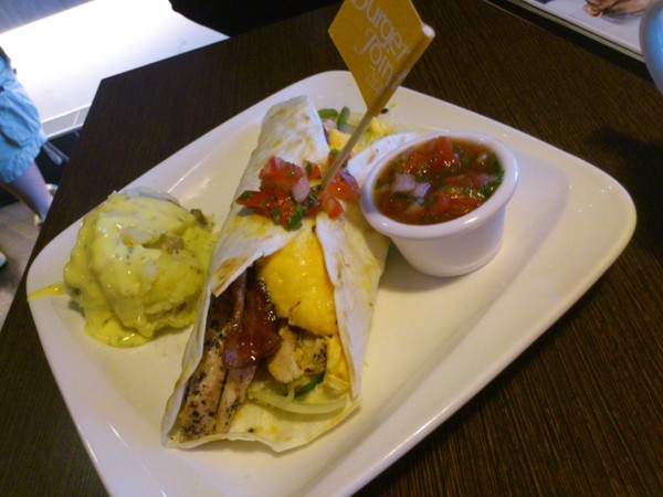 Burger Joint 7分So(華美店):口碑卷體驗『台中美式早午餐 』Burger Joint 7分So Burger Joint 7分So(華美店):口碑卷體驗『台中美式早午餐 』Burger Joint 7分So