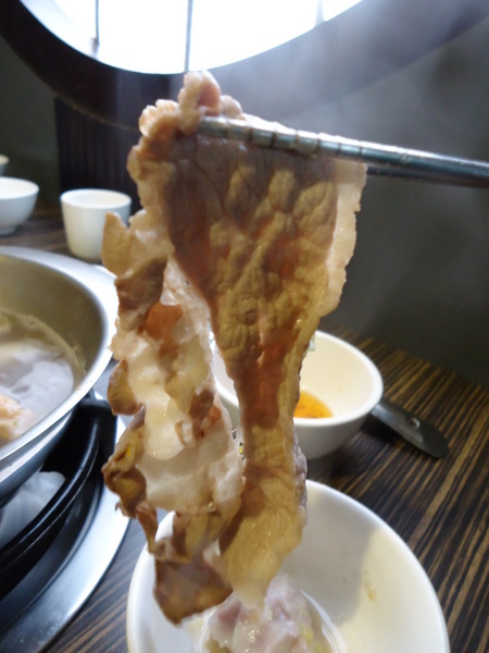 雲爐鍋物:《雲爐鍋物》很特別的木狩湯底開鍋啦!