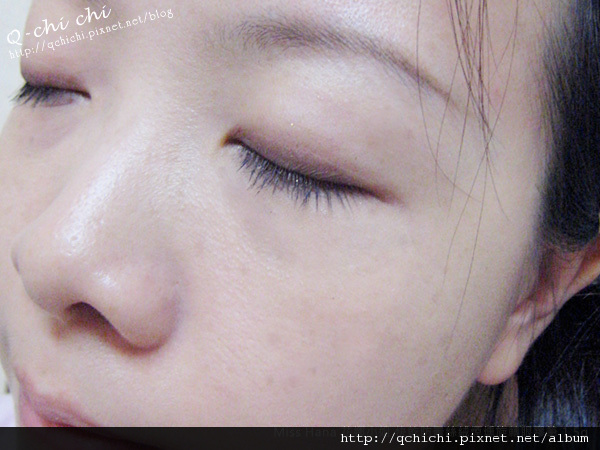 Miss-Hana-花娜小姐-快乾防暈絲絨煙燻旋轉眼膠筆-試色