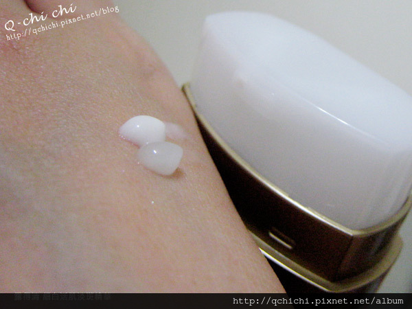 露得清-細白活肌淡斑精華-體 露得清-細白活肌淡斑精華-體