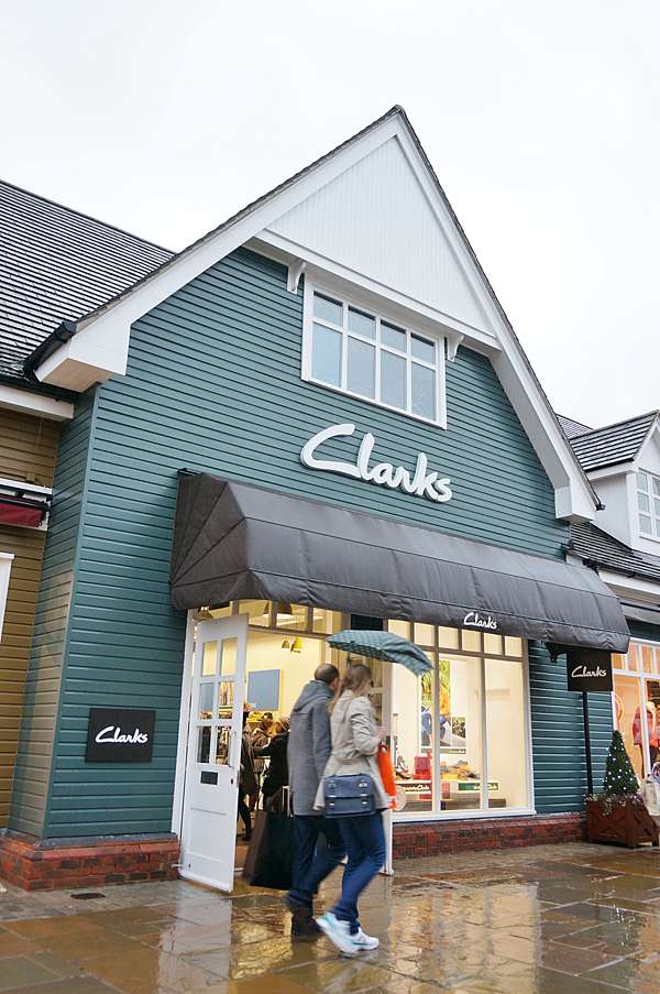 bicester village clarks