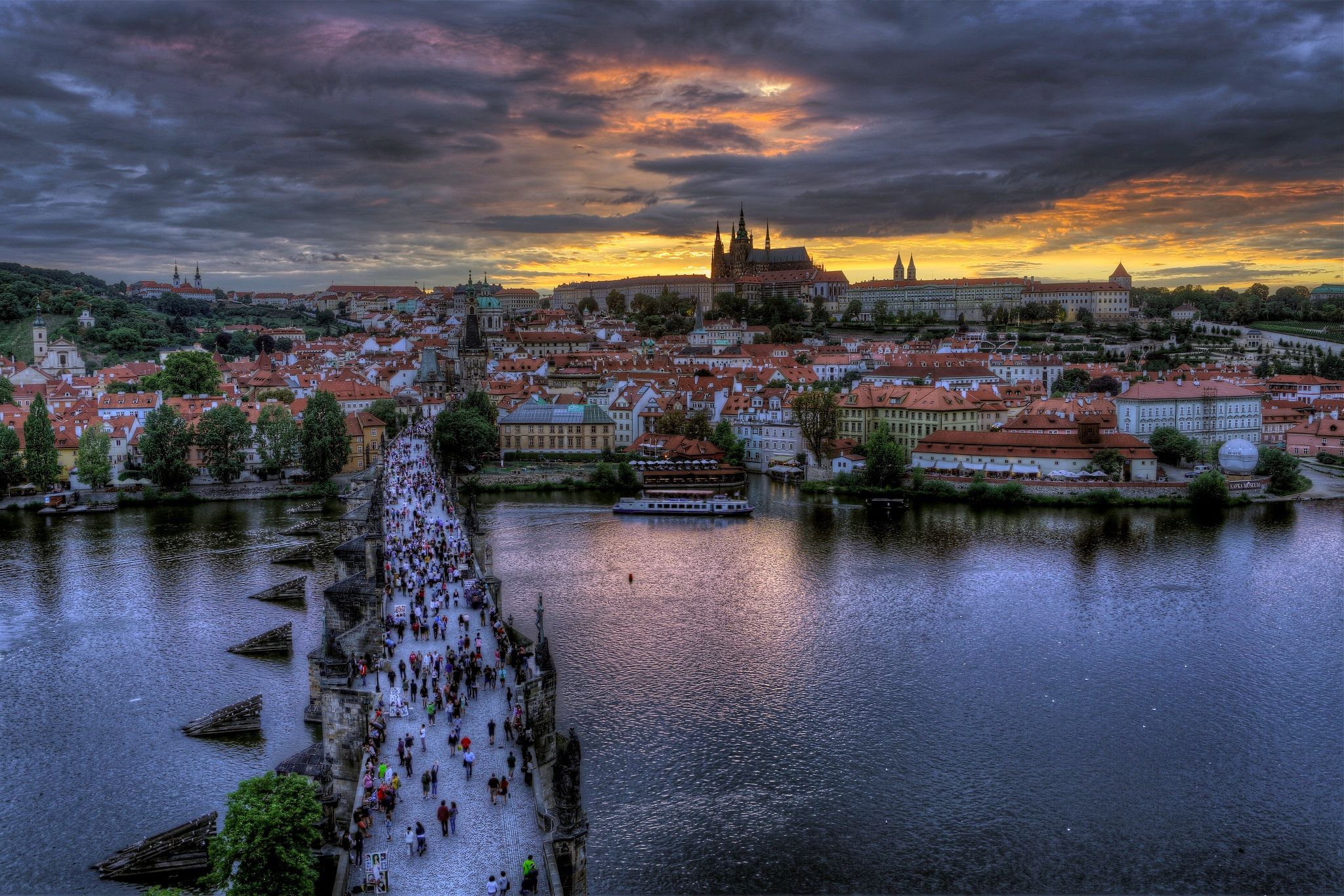 Praha_from gdefon Praha_from gdefon