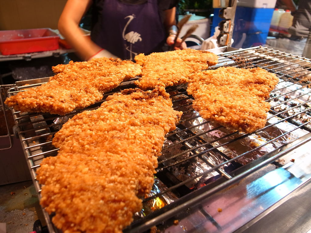 http://r0917848703.pixnet.net/blog/post/91190948 CHicken Cutlet Taipei Taiwan