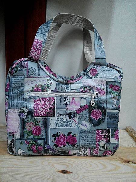 1030918訂製品灰底玫瑰手提袋-1