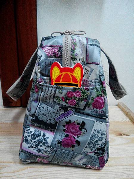 1030918訂製品灰底玫瑰手提袋-2