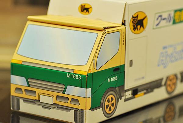 黑貓禮盒車2.jpg 黑貓禮盒車2.jpg