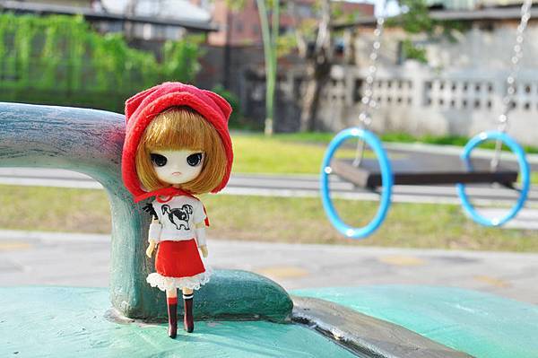 小紅帽在幾米公園2.jpg 小紅帽在幾米公園2.jpg