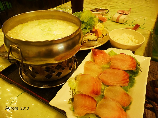 御園牛奶、蕃茄鍋