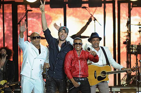 enrique-iglesias-billboard-latin-music-awards-2014-650-getty