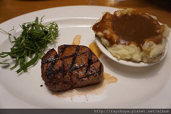 12/31 TEXAS ROADHOUSE