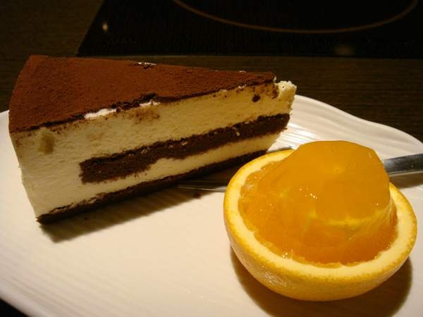 甜品(提拉米蘇,水果).JPG 甜品(提拉米蘇,水果).JPG