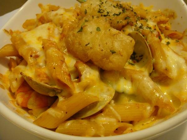 奧斯卡的番茄海鮮總匯起司焗烤筆尖麵.JPG 奧斯卡的番茄海鮮總匯起司焗烤筆尖麵.JPG