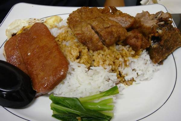 阿琦的豬扒餐肉蛋飯.JPG