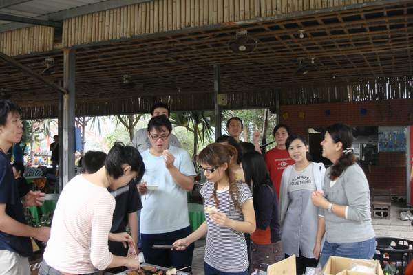 烤肉中(2).JPG 烤肉中(2).JPG