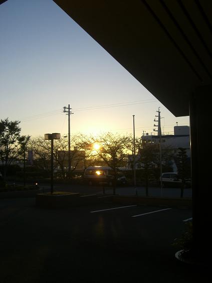 日出.JPG 日出.JPG