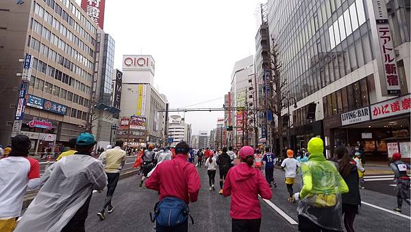 12-第一次跑在新宿街頭